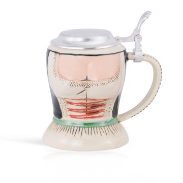 dirndl bierkrug vorn