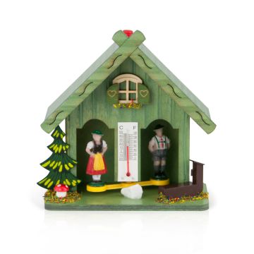 wetterhaus grün mit bayrischen figuren